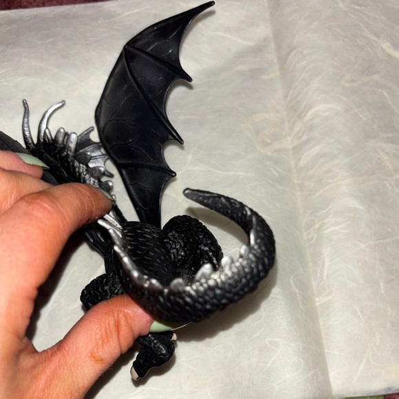 Schleich Knight Dragon Black Silver Special Model 72057 - Picture 6 of 7